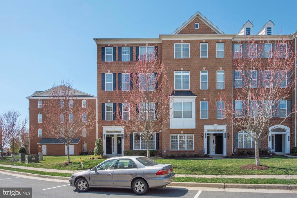 43037 Clarks Mill Ter