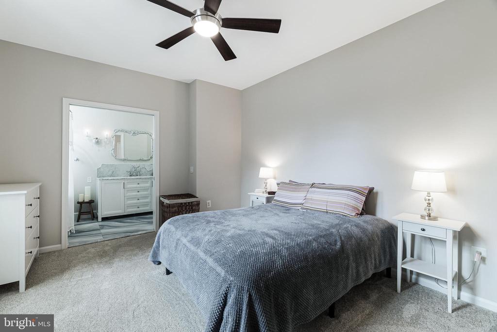 43207 CEDAR GLEN TERRACE