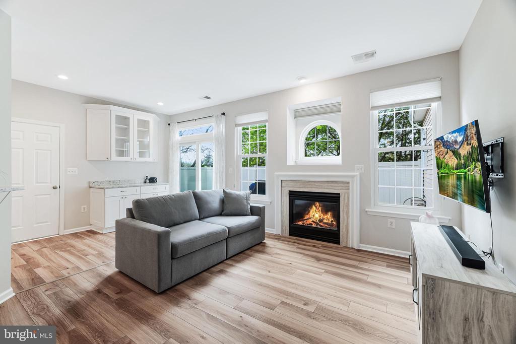 43207 CEDAR GLEN TERRACE