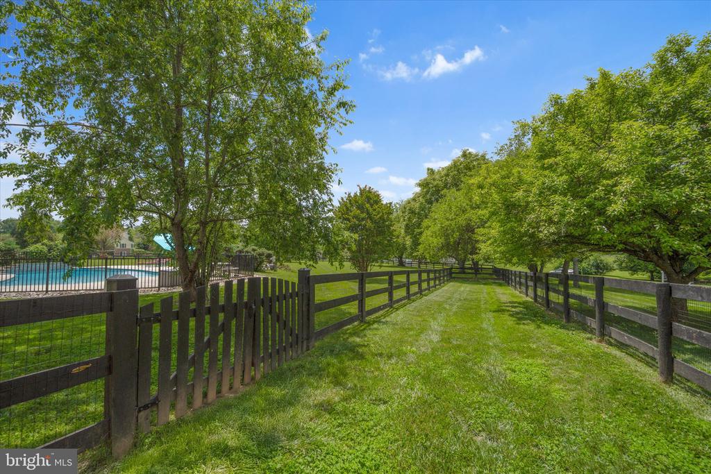 17760 JULIE ANN COURT