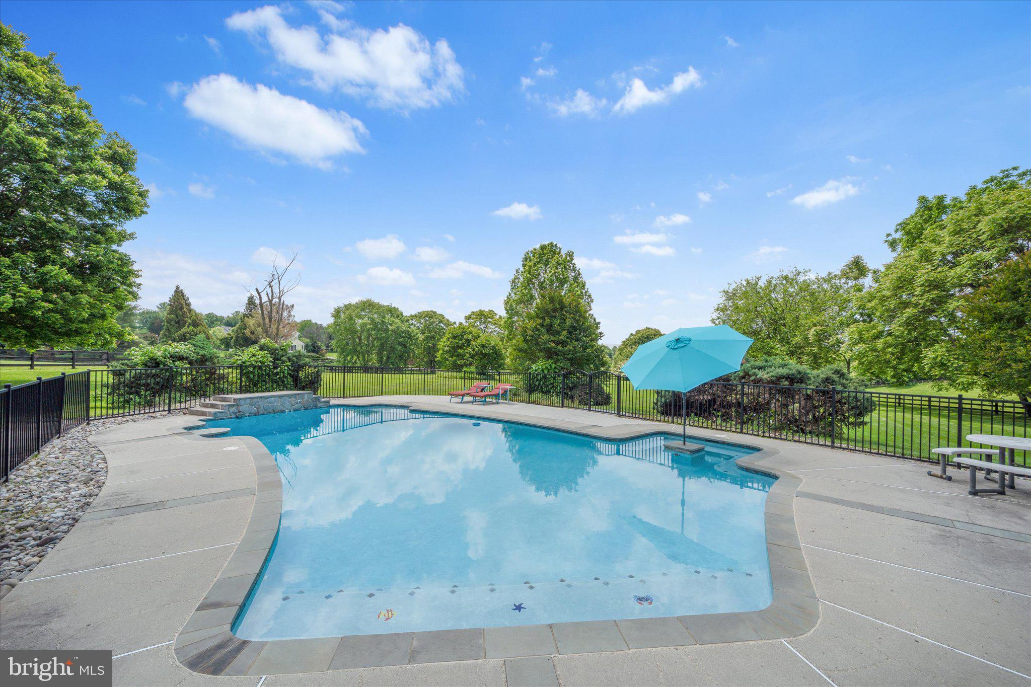 17760 JULIE ANN COURT