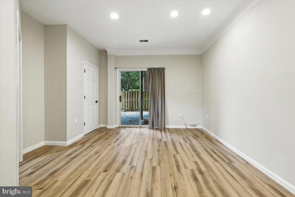 21499 SOUTHERN MAGNOLIA SQUARE