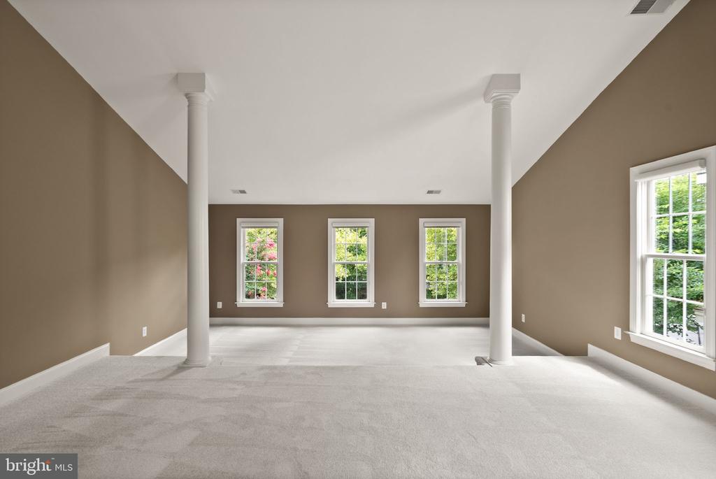 19339 MILL DAM PLACE