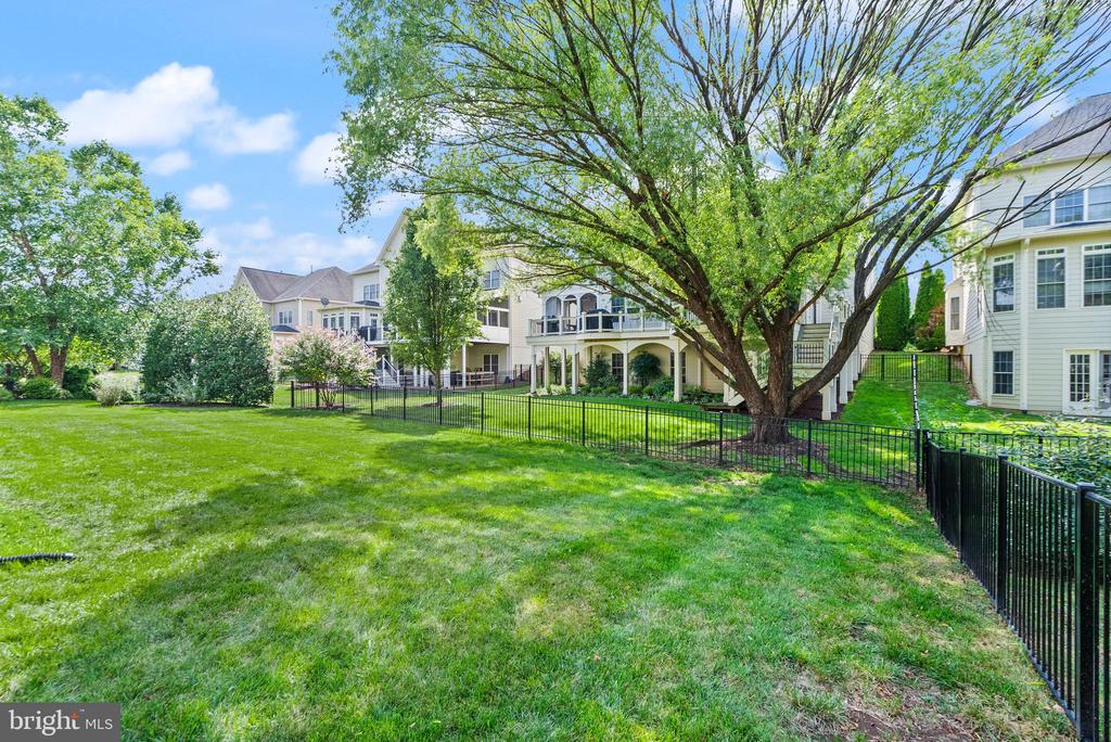 19339 MILL DAM PLACE