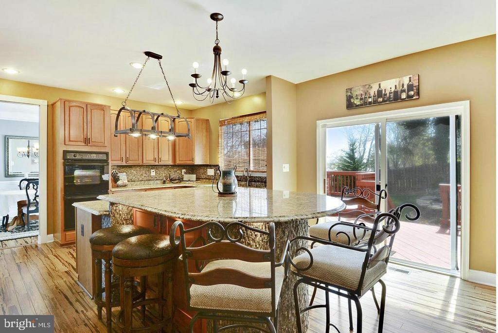302 RIDING TRAIL COURT NW