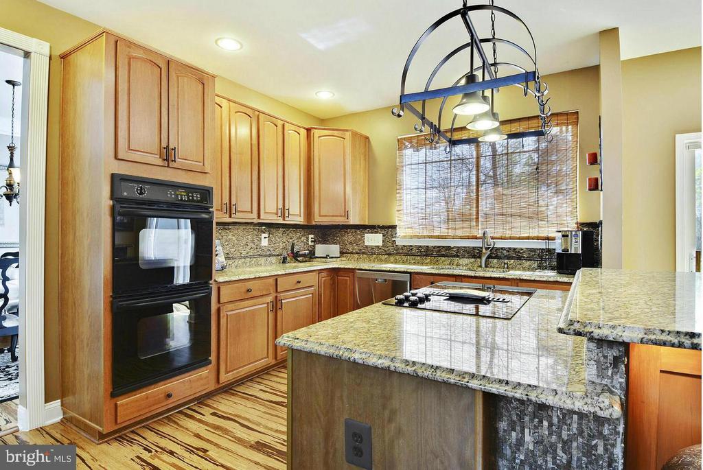 302 RIDING TRAIL COURT NW
