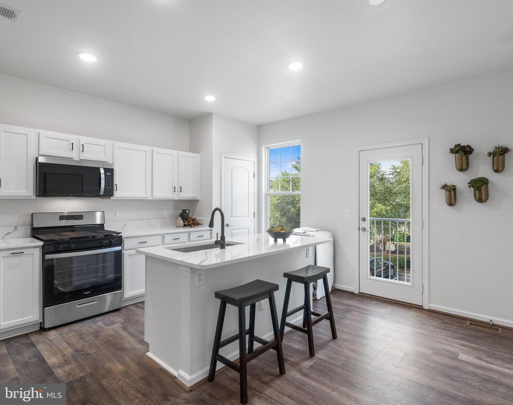 43915 EASTGATE VIEW DRIVE