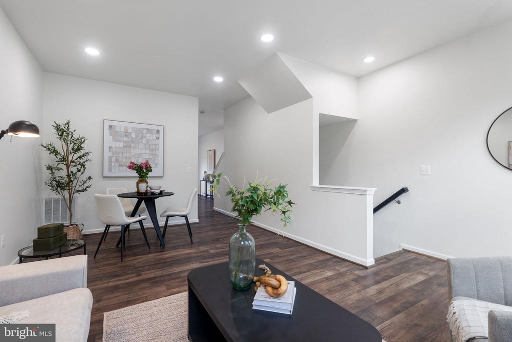 43915 EASTGATE VIEW DRIVE