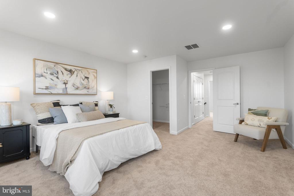 43915 EASTGATE VIEW DRIVE