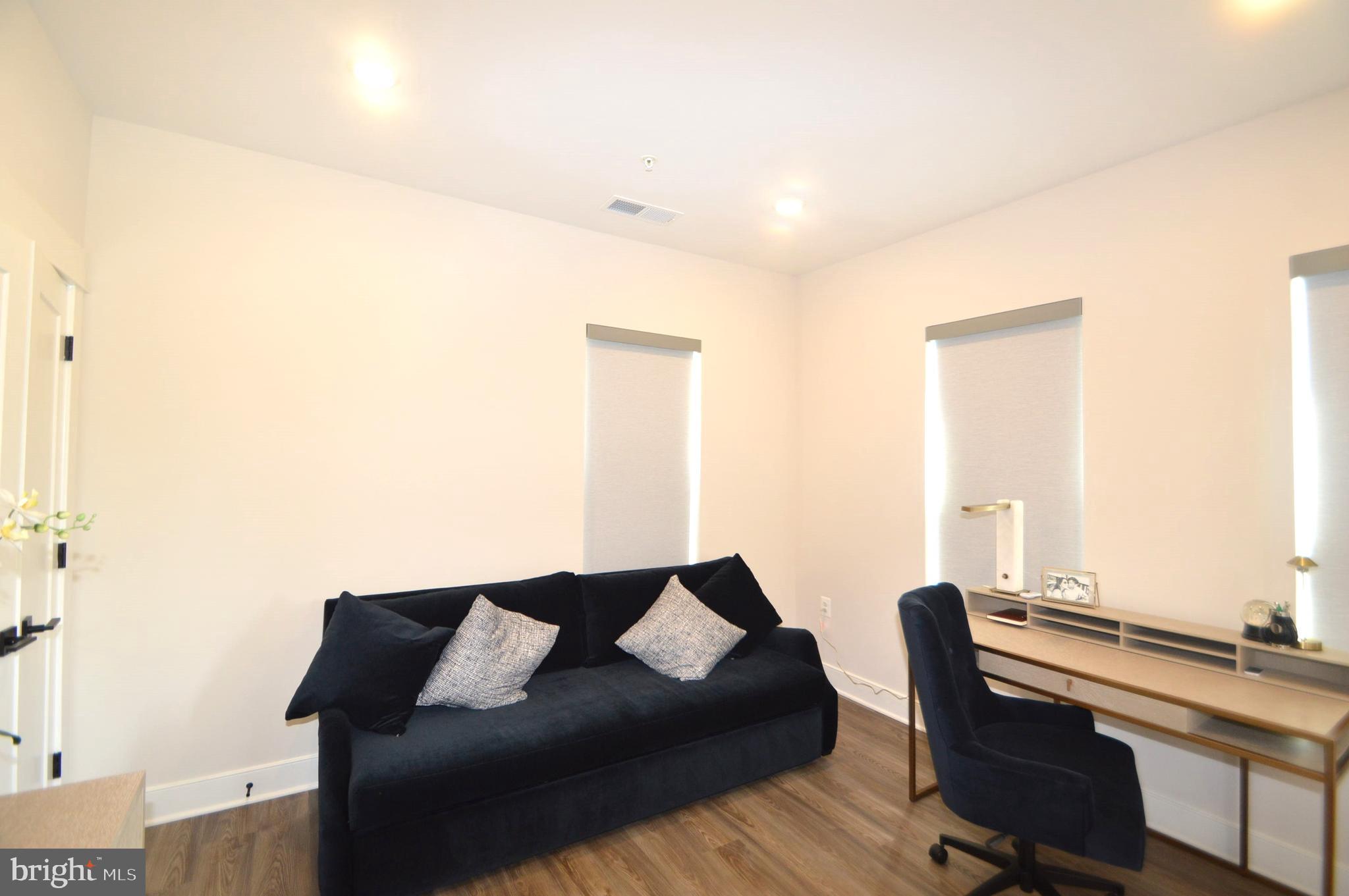 22790 TAWNY PINE SQUARE