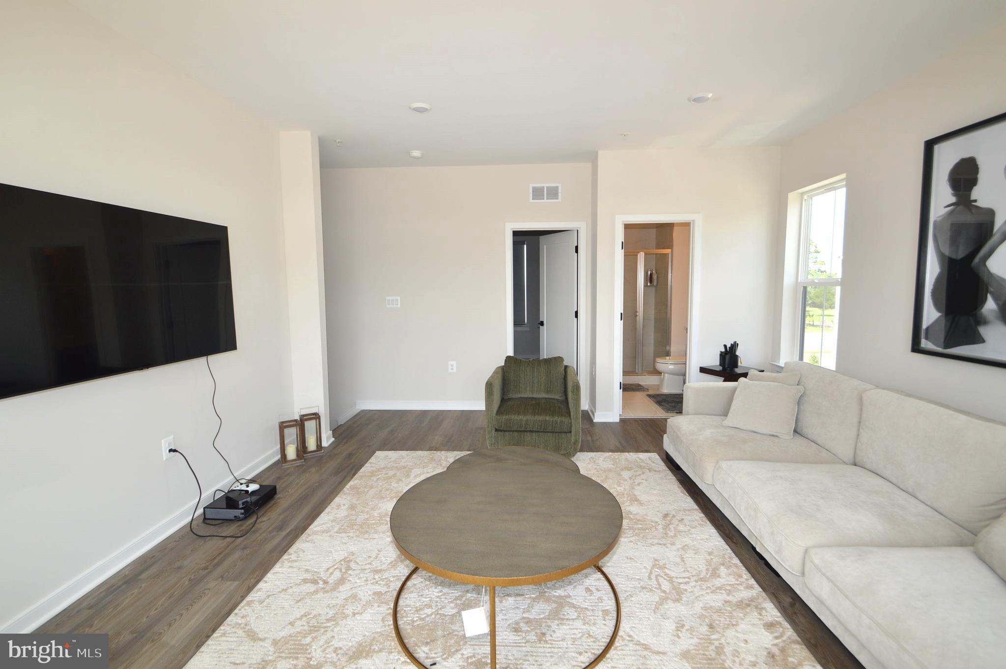 22790 TAWNY PINE SQUARE