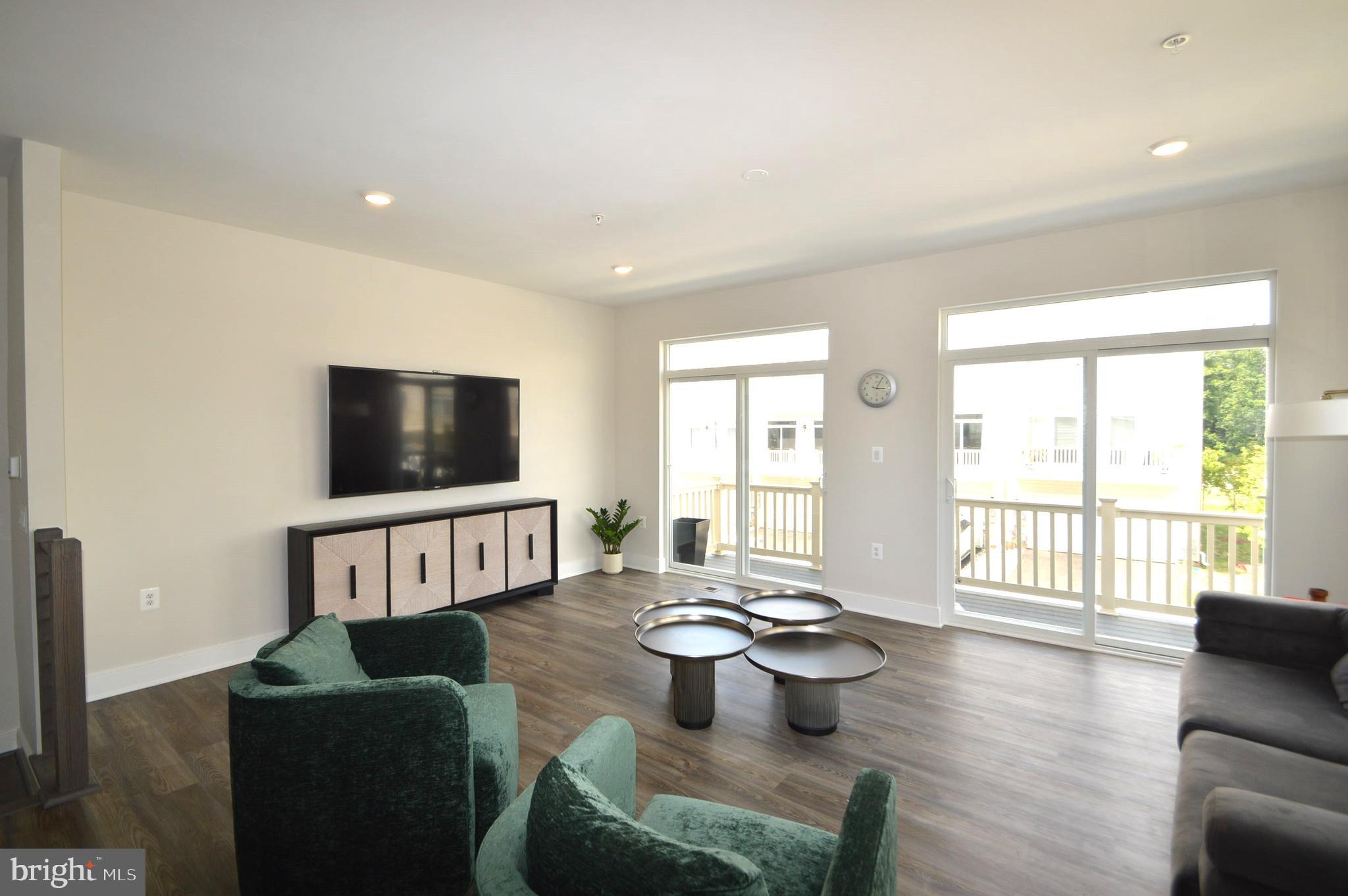 22790 TAWNY PINE SQUARE