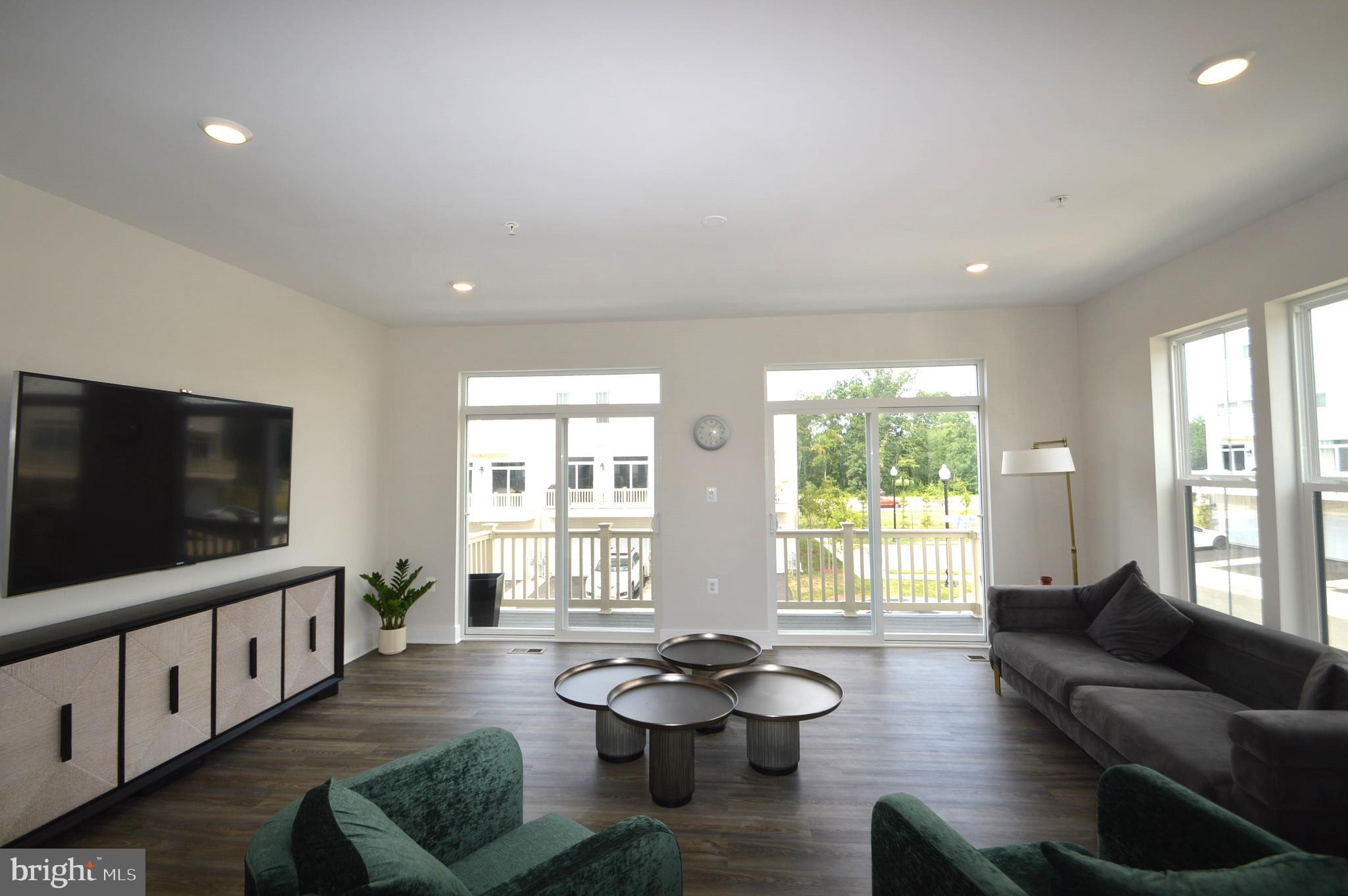 22790 TAWNY PINE SQUARE