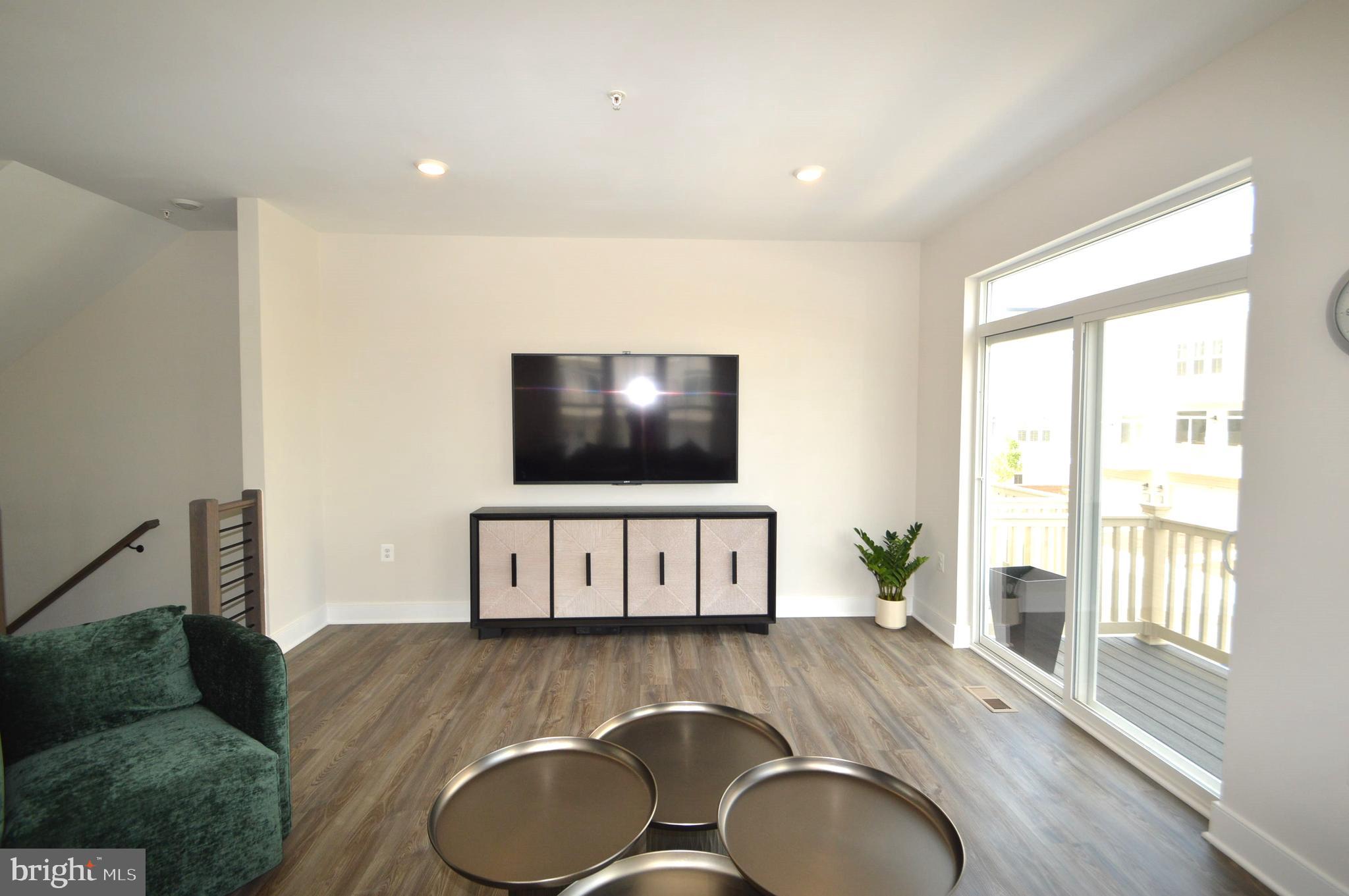 22790 TAWNY PINE SQUARE