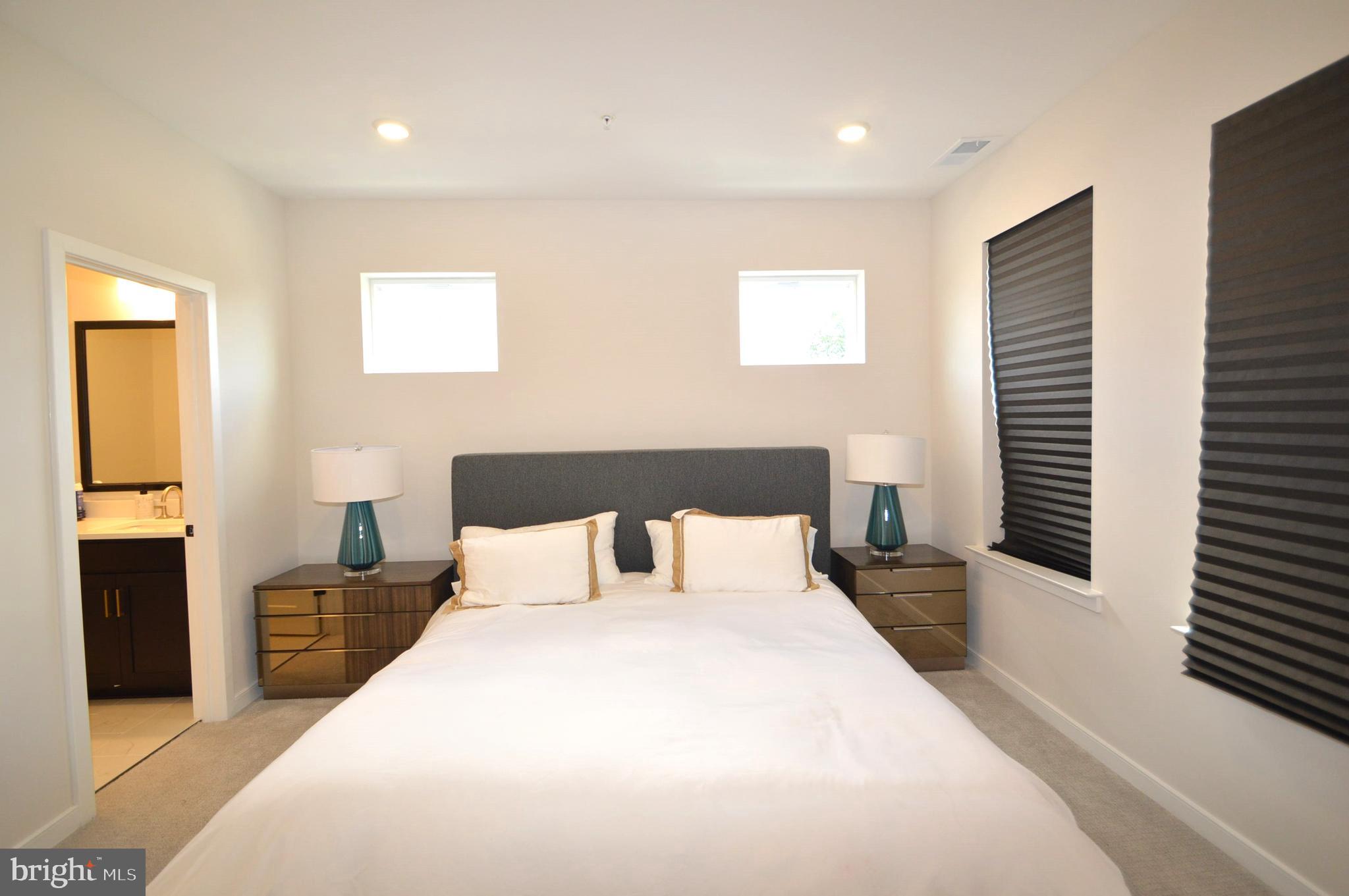 22790 TAWNY PINE SQUARE