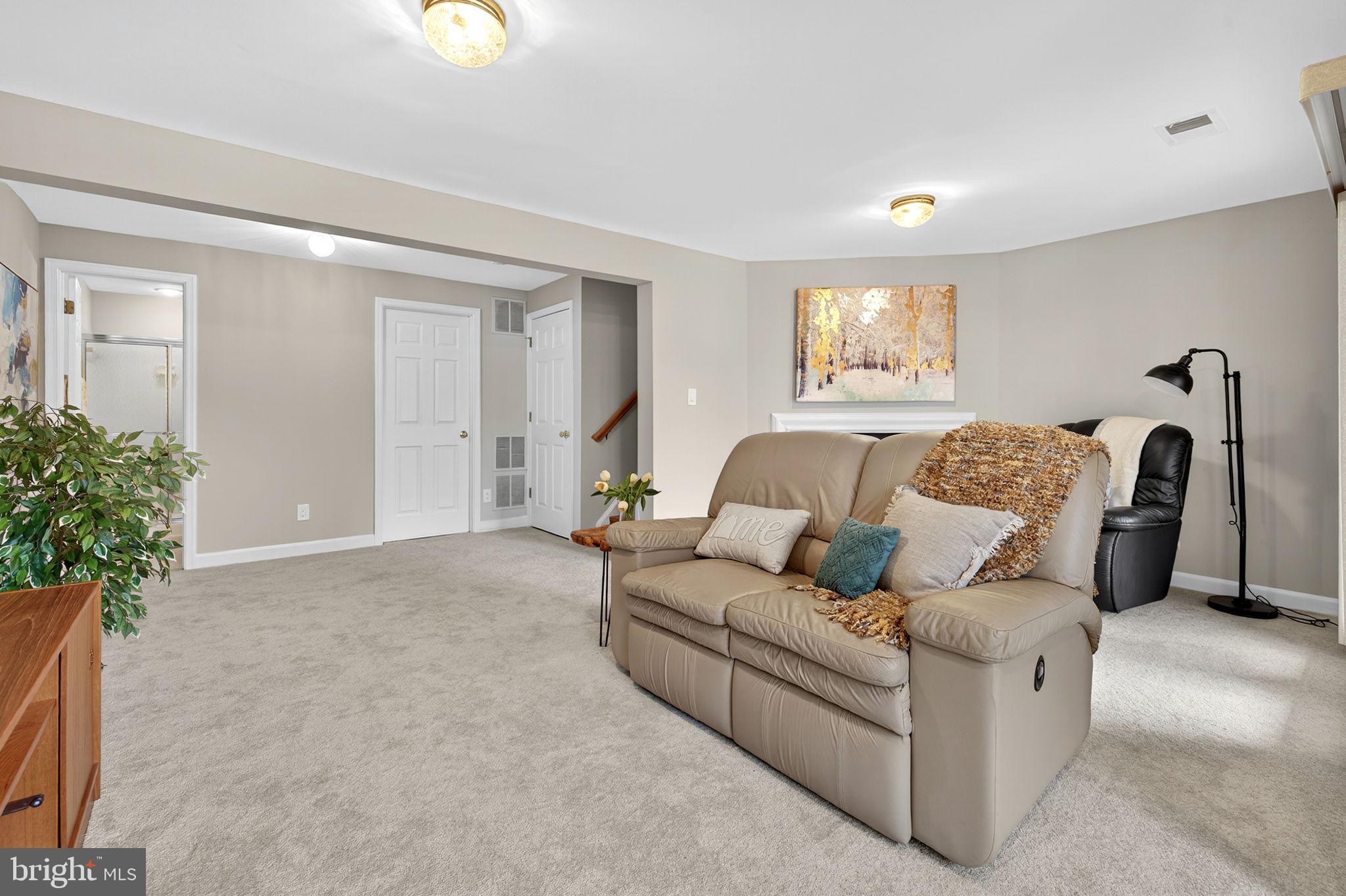 21232 HEDGEROW TERRACE