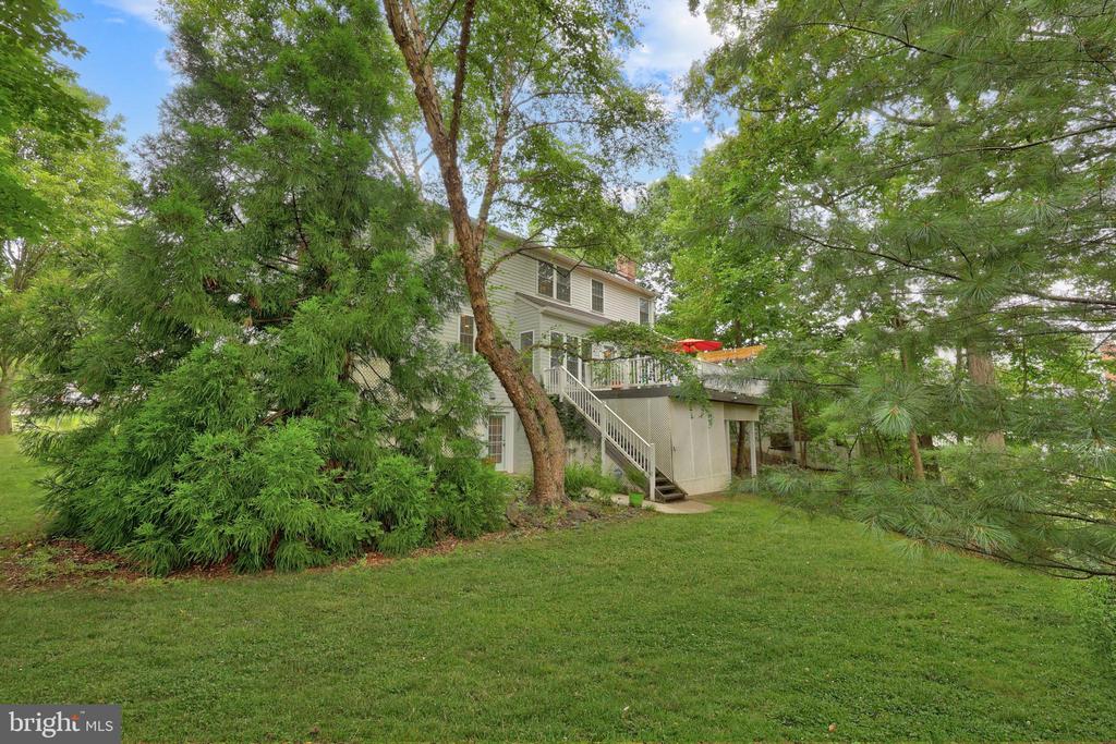 802 CASLA COURT SE