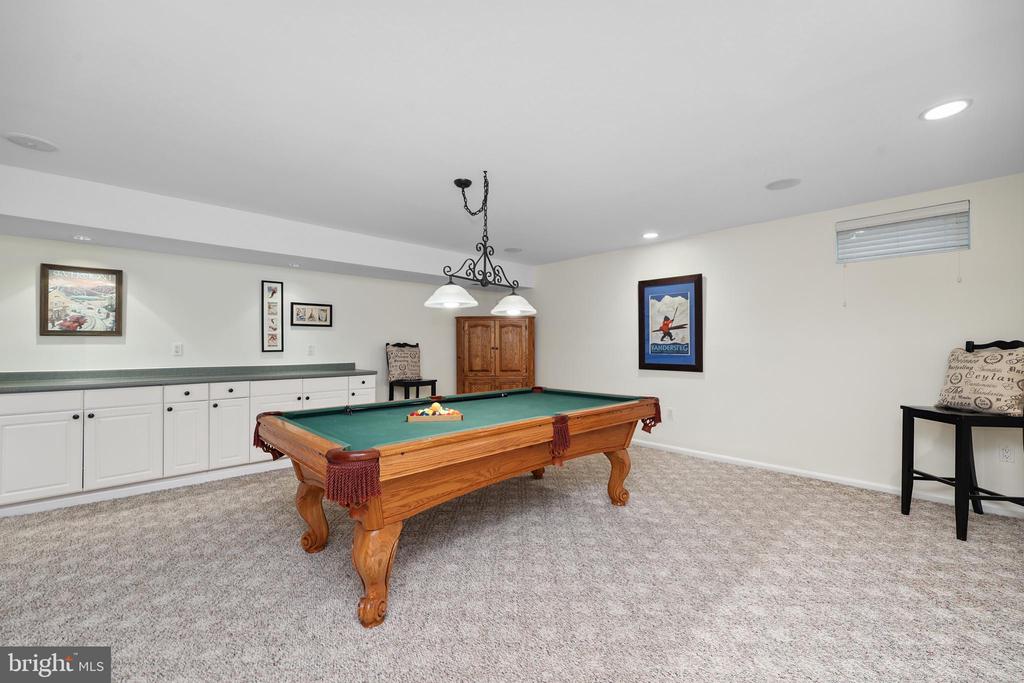 802 CASLA COURT SE
