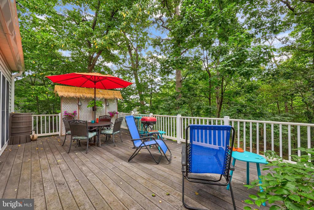 802 CASLA COURT SE