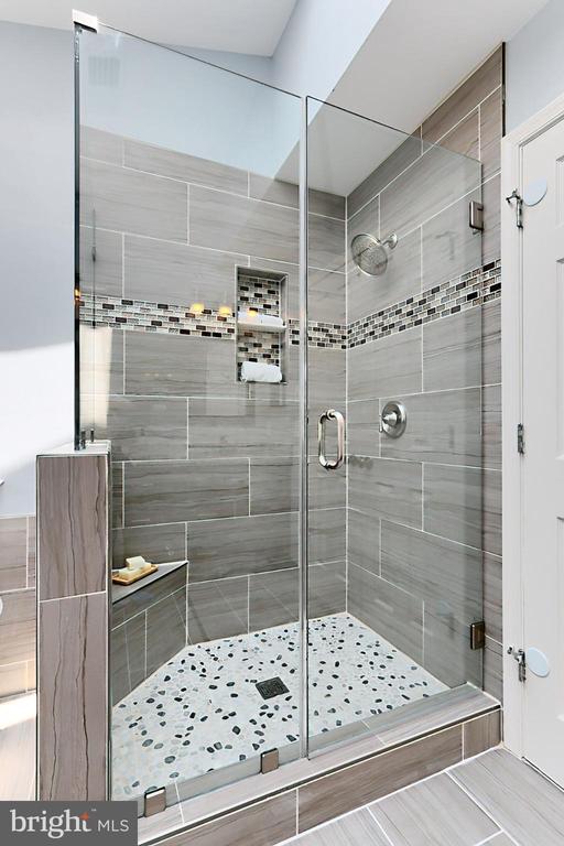 43820 LAUREL RIDGE DRIVE