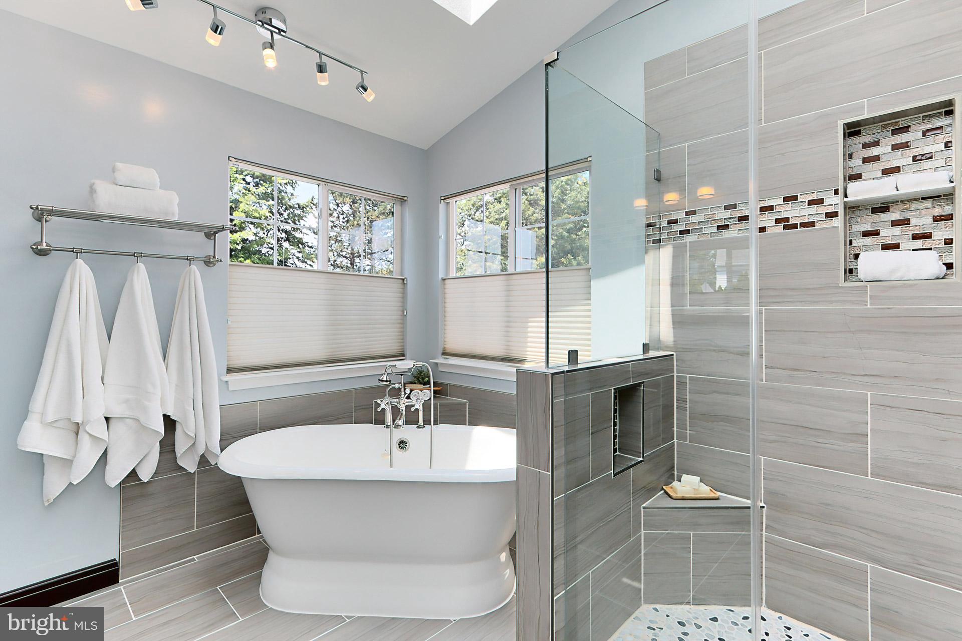 43820 LAUREL RIDGE DRIVE