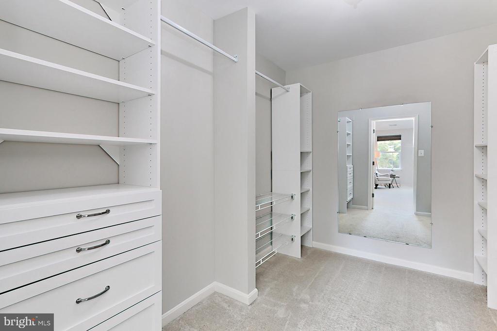 43820 LAUREL RIDGE DRIVE