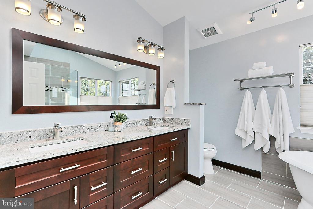 43820 LAUREL RIDGE DRIVE