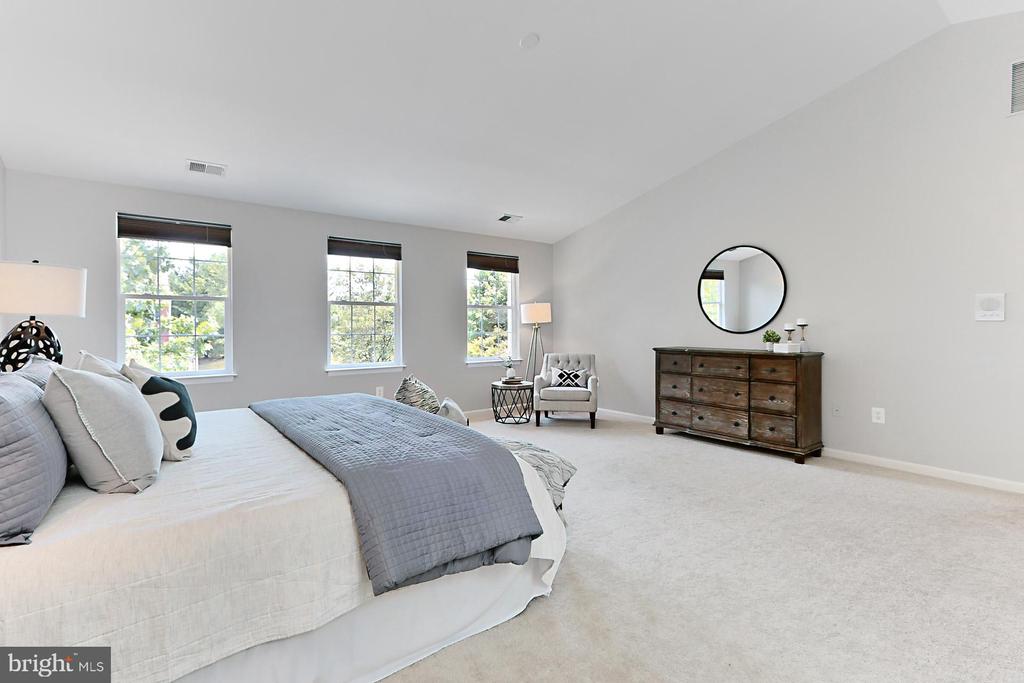 43820 LAUREL RIDGE DRIVE