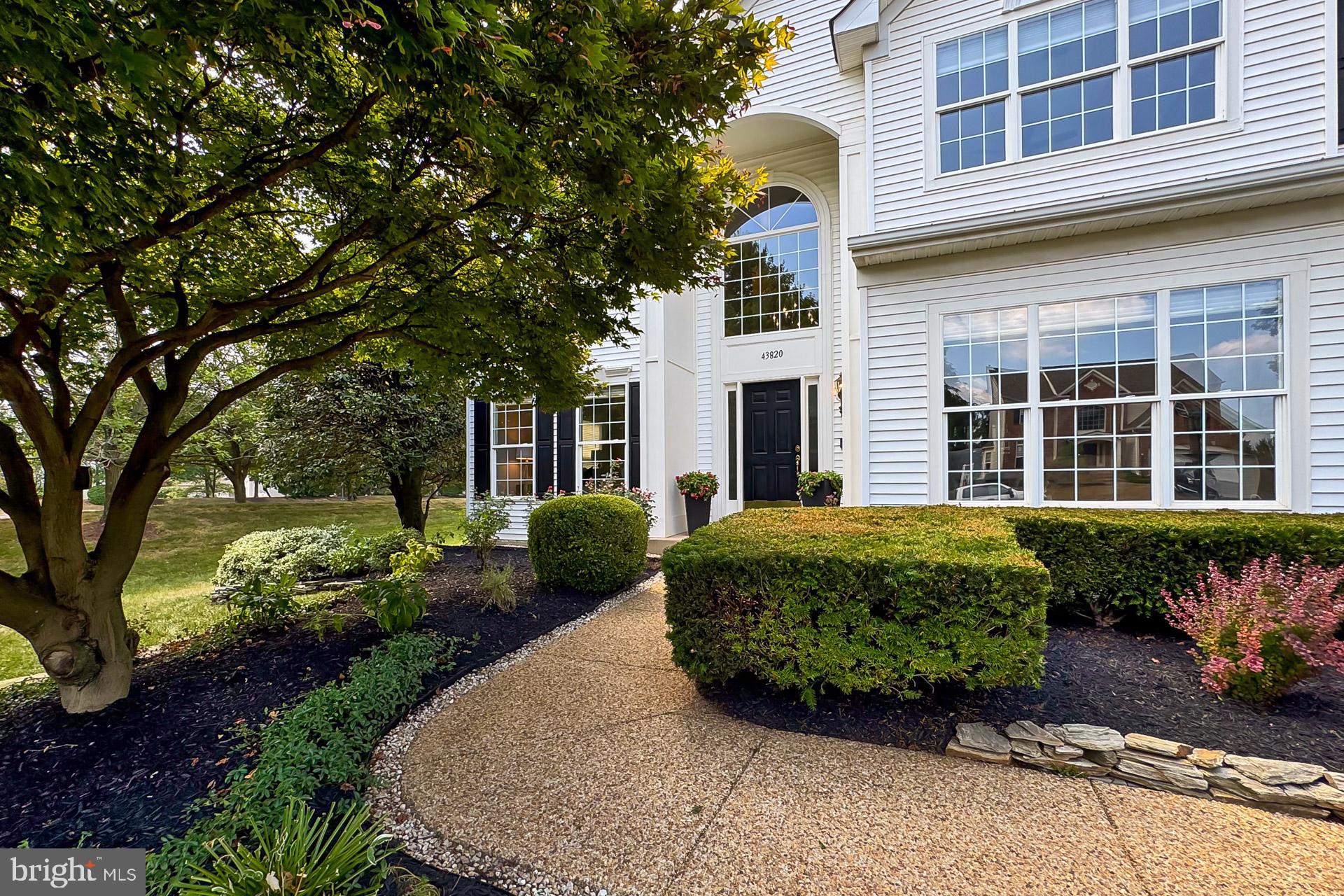 43820 LAUREL RIDGE DRIVE