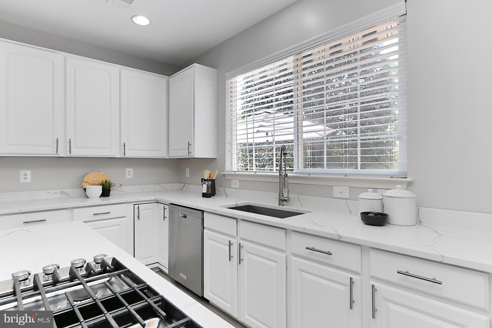 43820 LAUREL RIDGE DRIVE