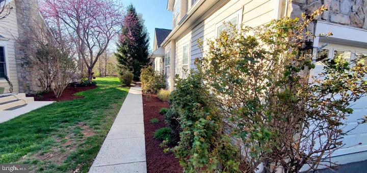 20153 VALHALLA SQUARE