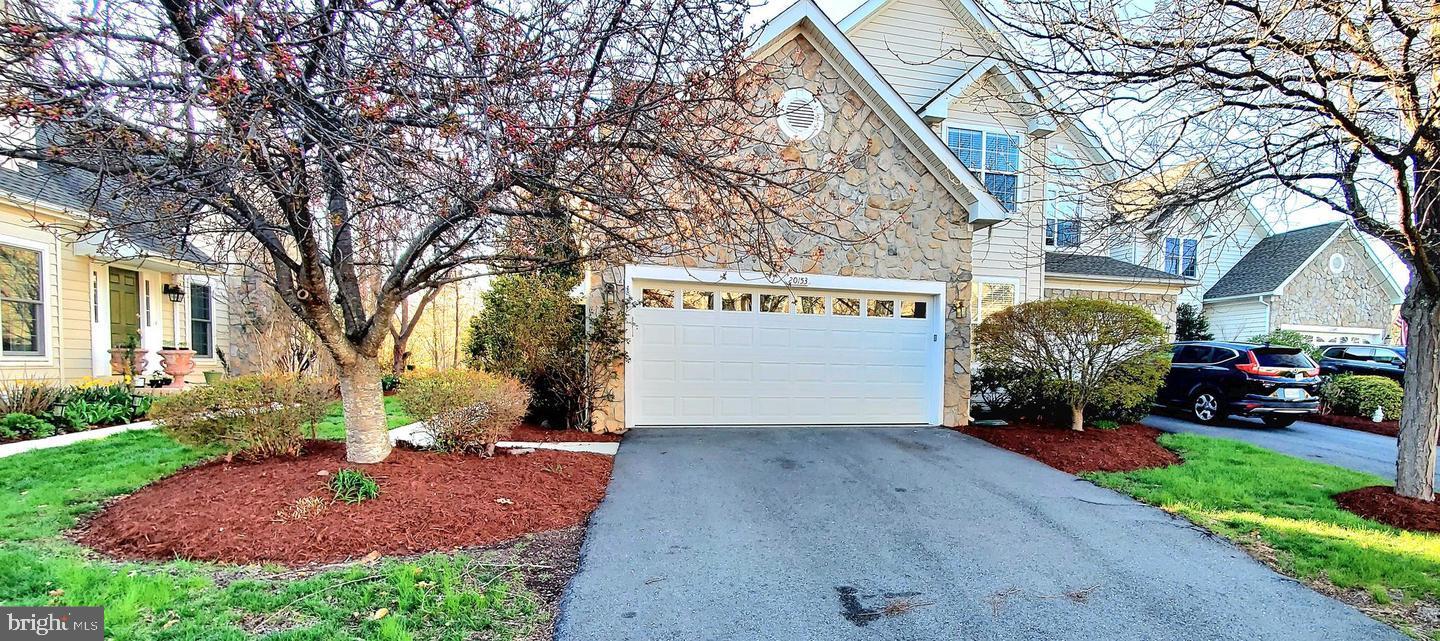 20153 VALHALLA SQUARE