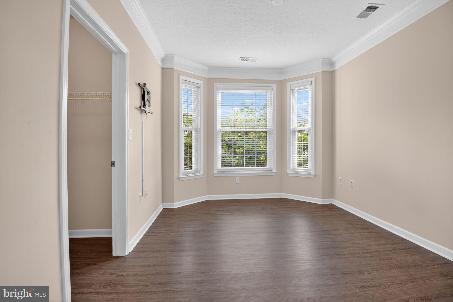 503 SUNSET VIEW TERRACE SE 208