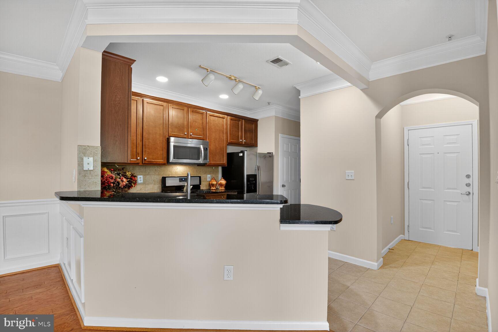 503 SUNSET VIEW TERRACE SE 208