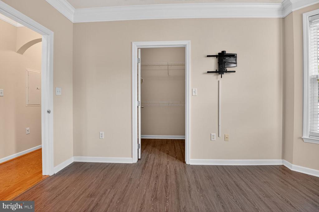503 SUNSET VIEW TERRACE SE 208