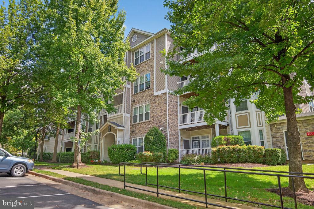 503 SUNSET VIEW TERRACE SE 208