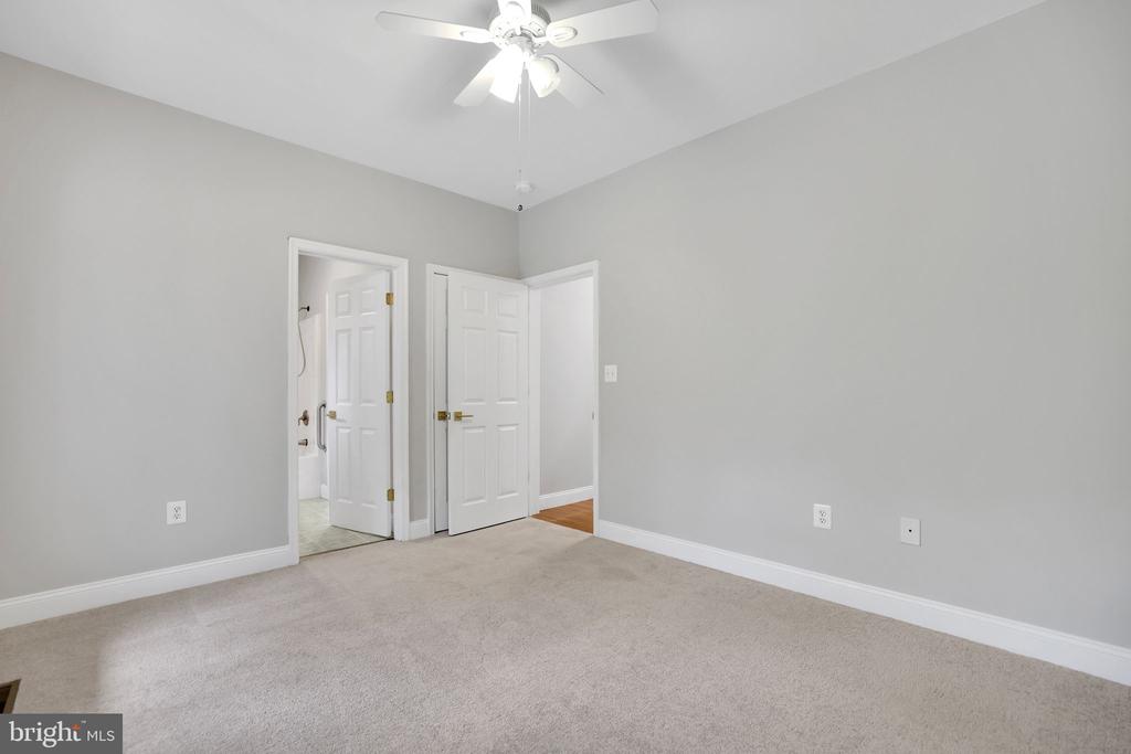 41541 CARTER RIDGE LANE