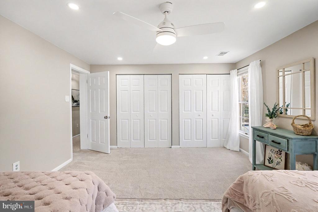 130 LAKELAND DRIVE