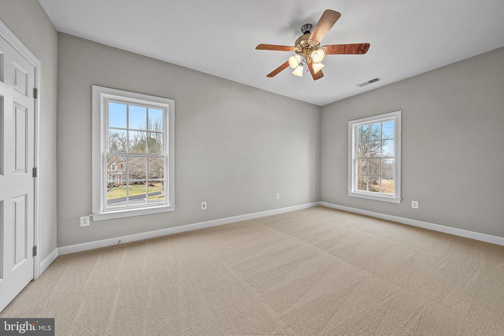 40452 HICKORY RIDGE PLACE
