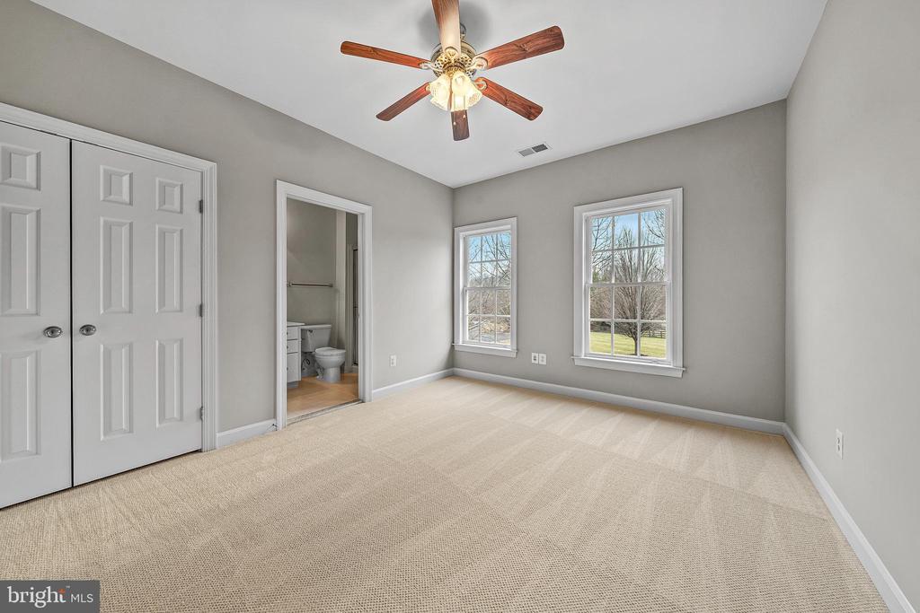 40452 HICKORY RIDGE PLACE