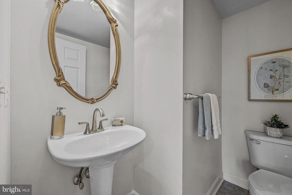 40452 HICKORY RIDGE PLACE