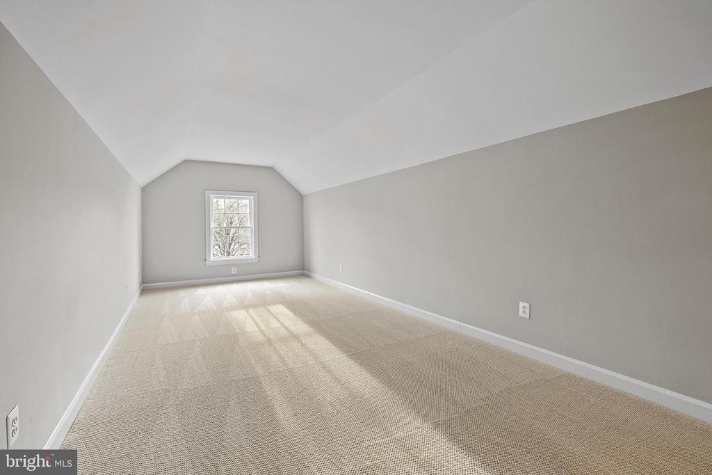 40452 HICKORY RIDGE PLACE
