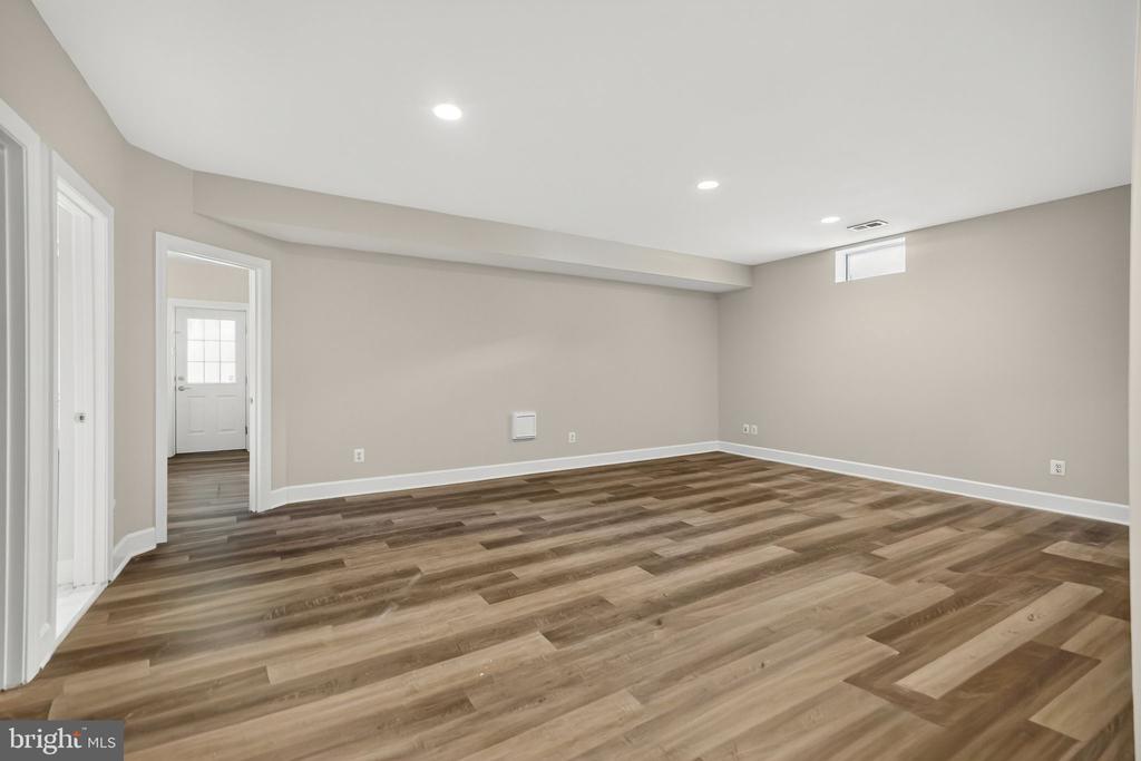 23106 BRONSTEIN LANE