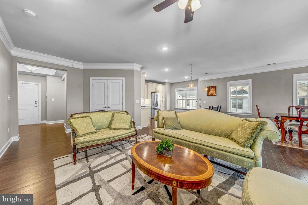20981 ROCKY KNOLL SQUARE 301