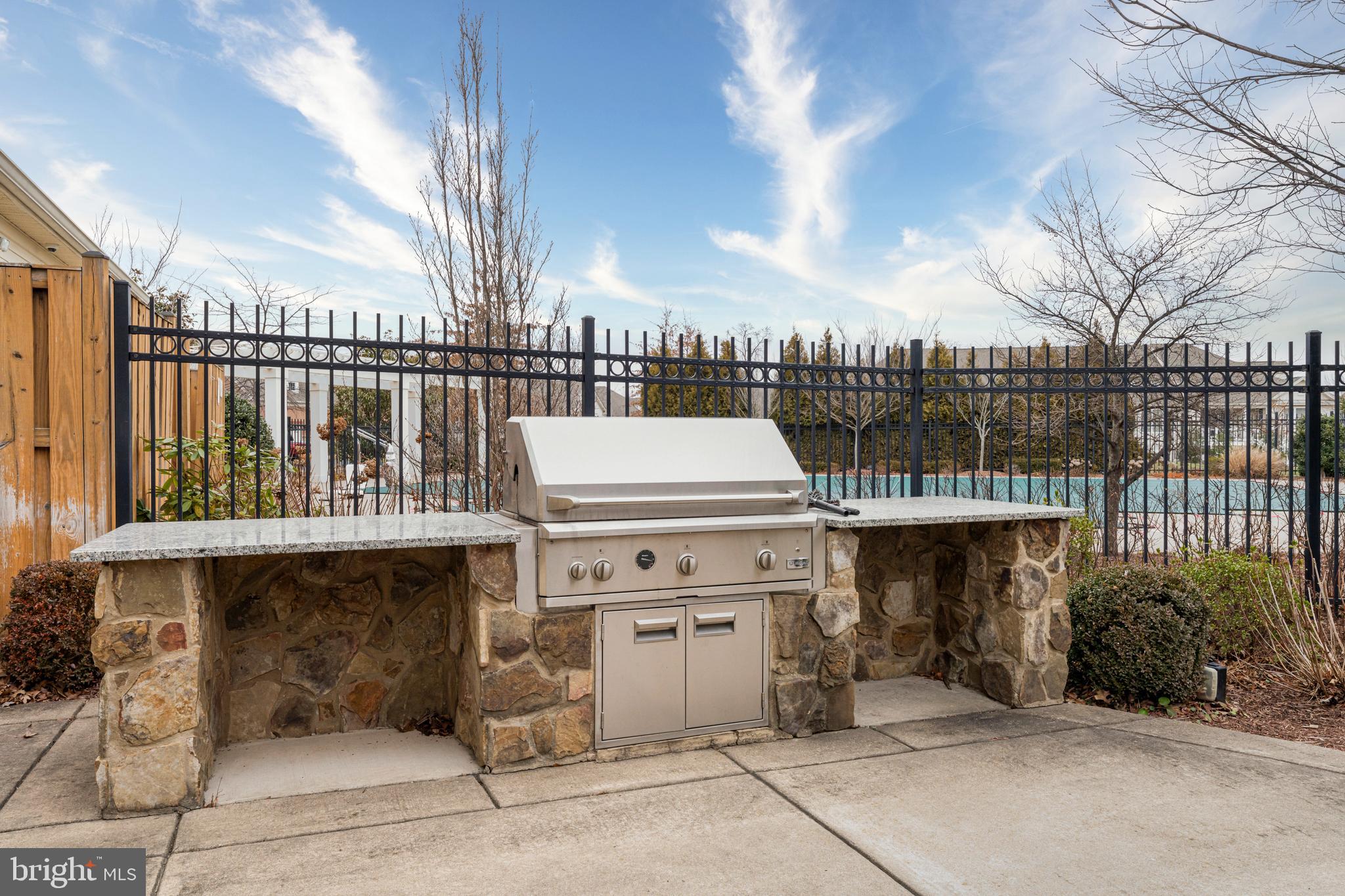 20981 ROCKY KNOLL SQUARE 301