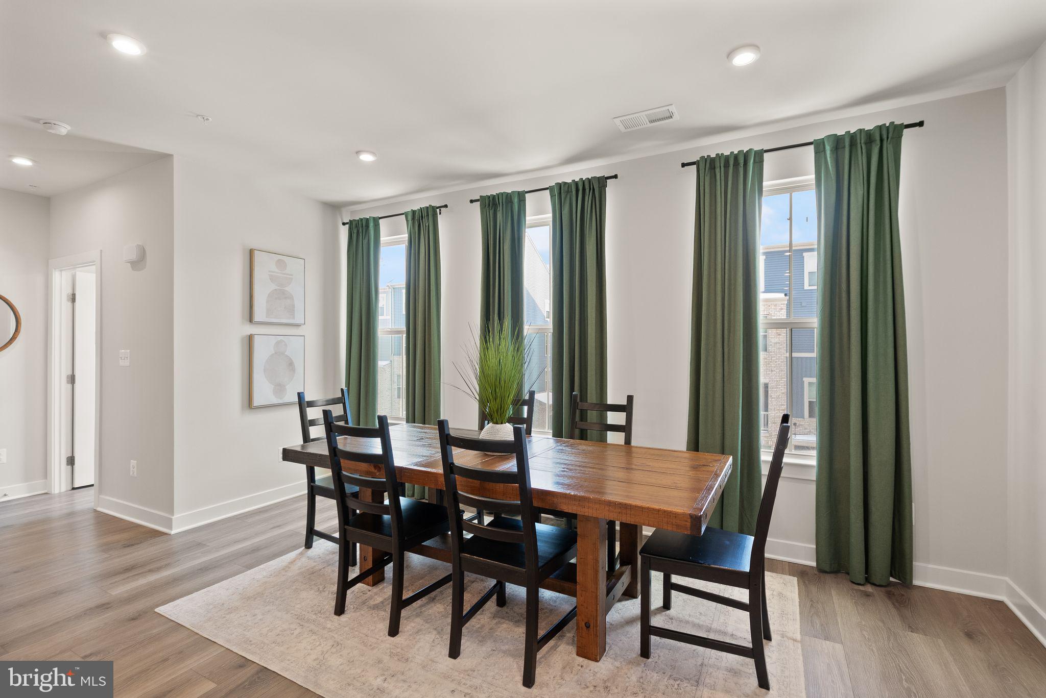 24125 NEWTONMORE TERRACE K