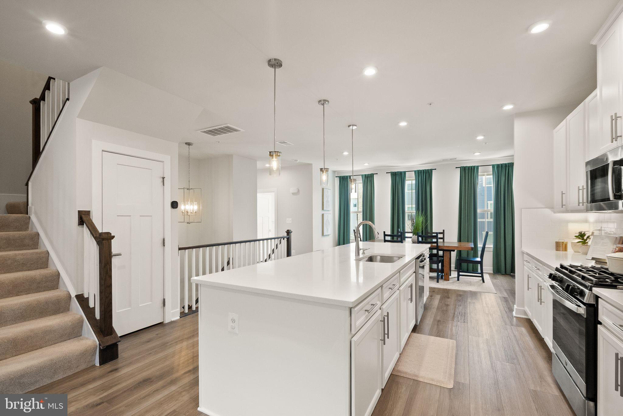 24125 NEWTONMORE TERRACE K