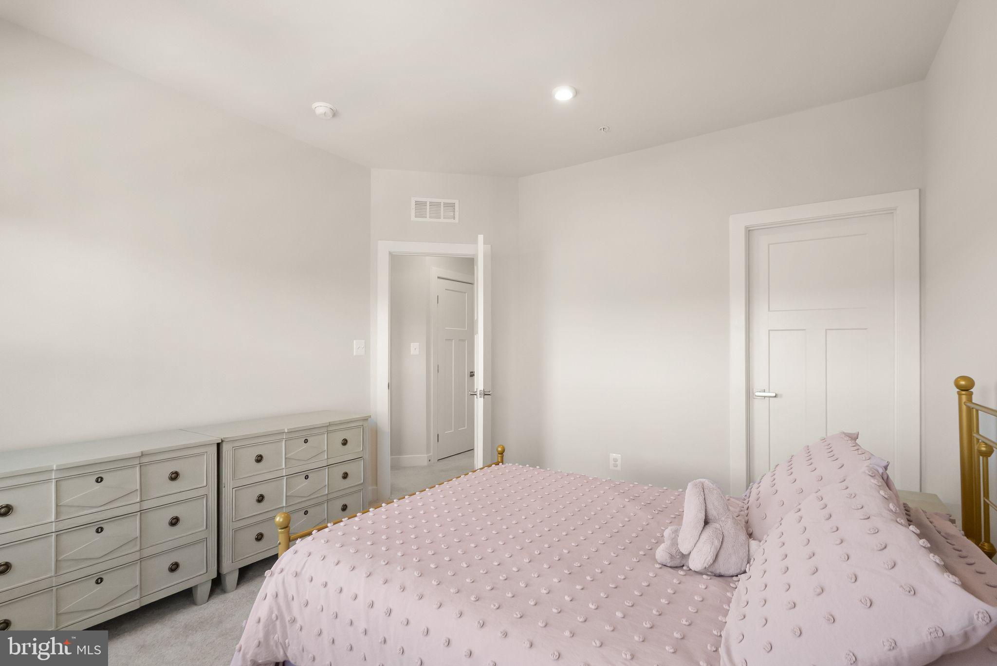 24125 NEWTONMORE TERRACE K