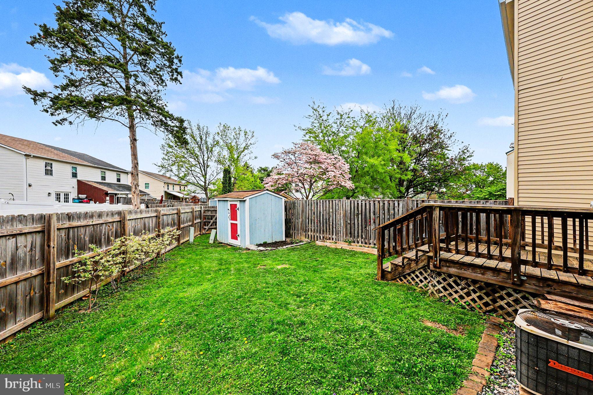 122 CARNABY WAY NE