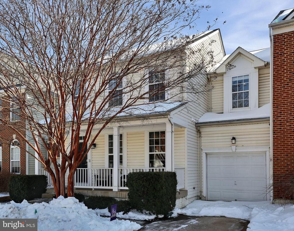 303 BAISH DRIVE SE